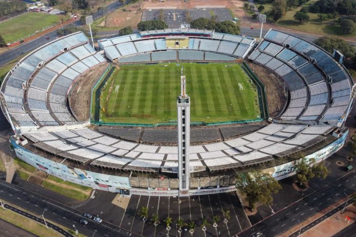 Estadio Centenario en sus 90 aniversario