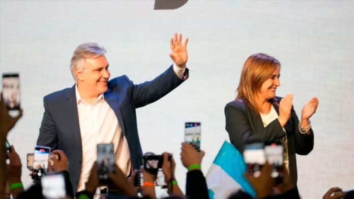 llaryora-gobernador